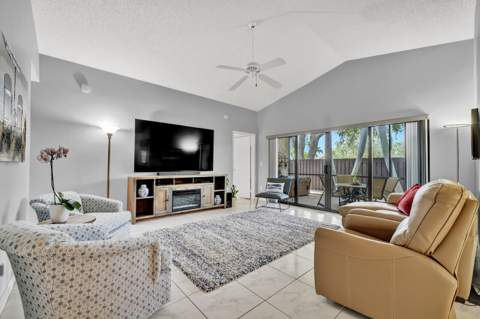 1735 NW 21st Court, Delray Beach FL - photo 12 of 33