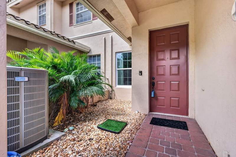 3 bedroom Townhouse at 3355 Lakeside Drive, Rolling Hills Golf & Tennis Club, Davie — photo 5