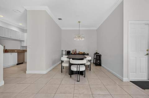 3355 Lakeside Drive, Davie FL - photo 7 of 47