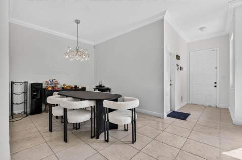 3355 Lakeside Drive, Davie FL - photo 8 of 47
