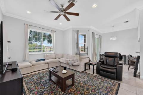 3355 Lakeside Drive, Davie FL - photo 15 of 47