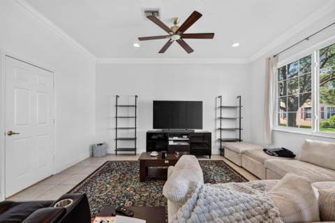3355 Lakeside Drive, Davie FL - photo 16 of 47