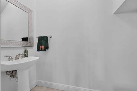 3355 Lakeside Drive, Davie FL - photo 19 of 47