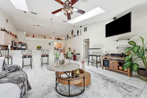 1842 SW Penrose Avenue, Port St. Lucie FL - photo 9 of 31