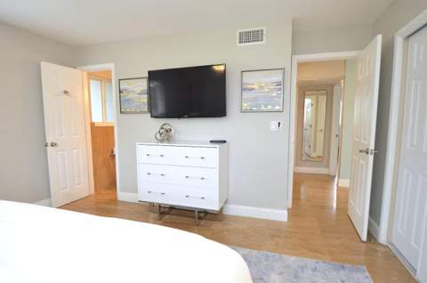 2060 Coco Palm Place, Lauderdale-By-The-Sea FL - photo 17 of 35