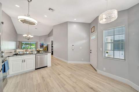 15136 W Tranquility Lake Drive, Delray Beach FL - photo 15 of 72