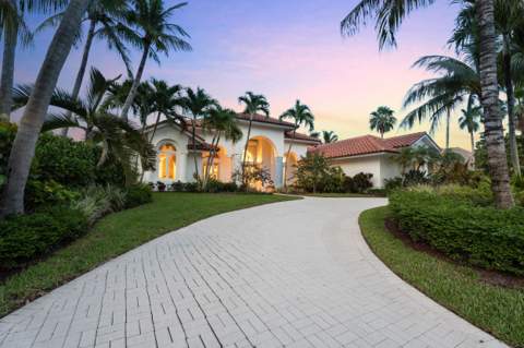 6841 SE Harbor Circle, Stuart FL - photo 6 of 58