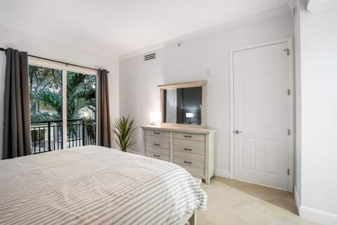 2609 NE 14th Avenue #114, Wilton Manors FL - photo 19 of 57