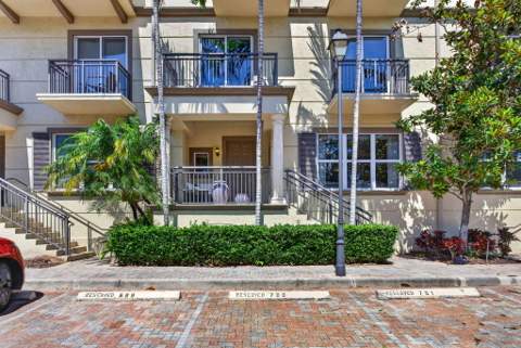 2609 NE 14th Avenue #105, Wilton Manors FL - photo 17 of 84