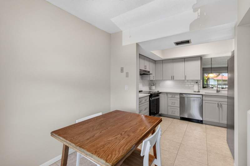 2 bedroom Condominium at 6600 S Oriole Boulevard, Villages of Oriole, Delray Beach — photo 4