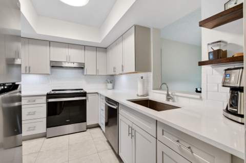 6600 S Oriole Boulevard, Delray Beach FL - photo 9 of 49