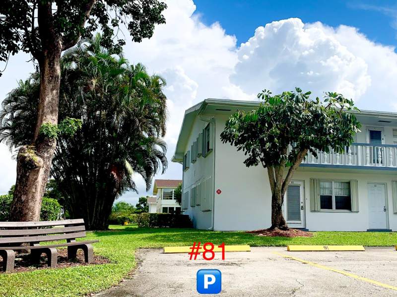 2 bedroom Condominium at 81 Kingswood E, Century Village, West Palm Beach — photo 2