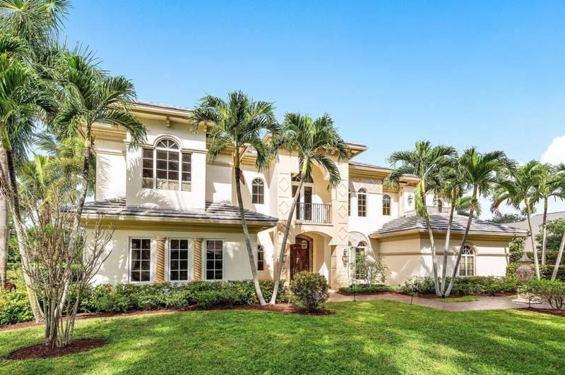 5 bedroom Single Family Residence at 4255 Gleneagles Drive, Pine Tree Golf Club, Boynton Beach — photo 4