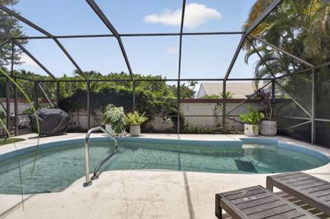 2613 Mohawk Circle, West Palm Beach FL - photo 24 of 75