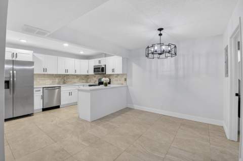 717 NW 29th Avenue #B, Delray Beach FL - photo 12 of 53