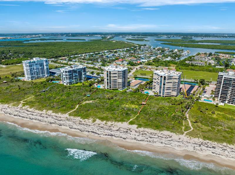 3 bedroom Condominium at 2900 N Highway #2-b, The Atrium On The Ocean, A Condominium, Fort Pierce — photo 3