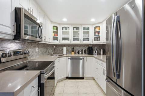 119 NE 19th Court #118g, Wilton Manors FL - photo 8 of 28