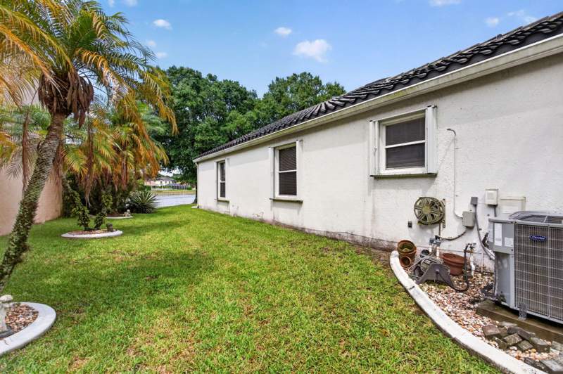 3 bedroom Single Family Residence at 6621 NW 78th Drive, Mayfair At Parkland, Parkland — photo 4