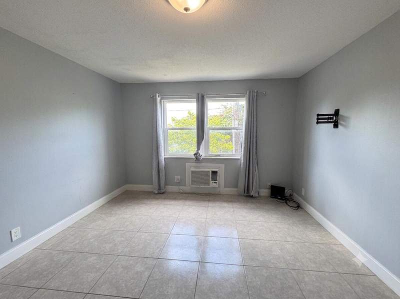 1 bedroom Condominium at 1150 E Sample Road #204, Haven House No 2 Condo, Pompano Beach — photo 4