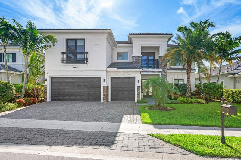 5 bedroom Single Family Residence at 7409 NW 25th Terrace, Royal Palm Polo, Boca Raton — photo 2