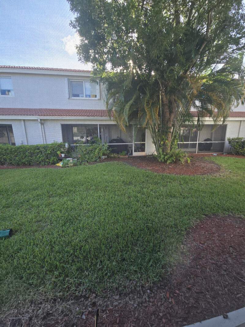 3 bedroom Townhouse at 6511 Sandy Bank Terrace, North County Pud 1, Riviera Beach — photo 2