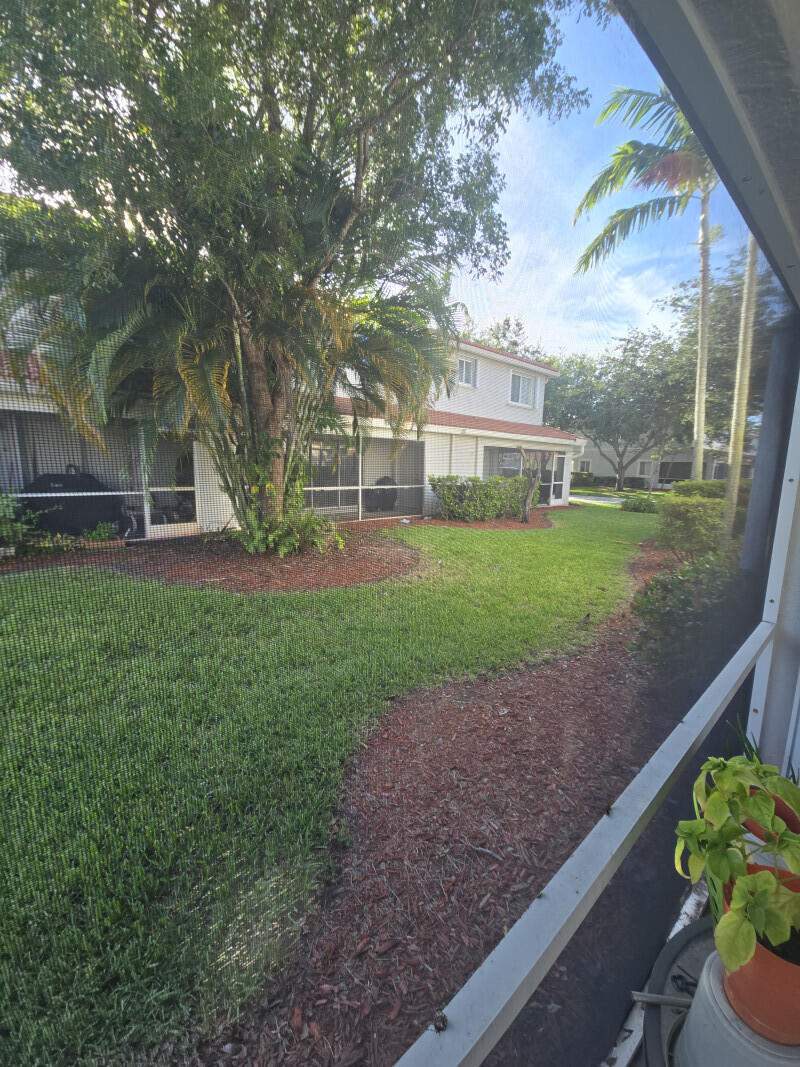 3 bedroom Townhouse at 6511 Sandy Bank Terrace, North County Pud 1, Riviera Beach — photo 3