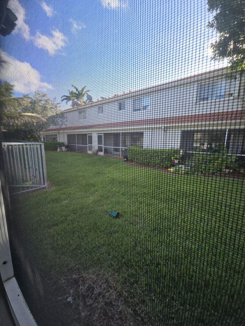 3 bedroom Townhouse at 6511 Sandy Bank Terrace, North County Pud 1, Riviera Beach — photo 4