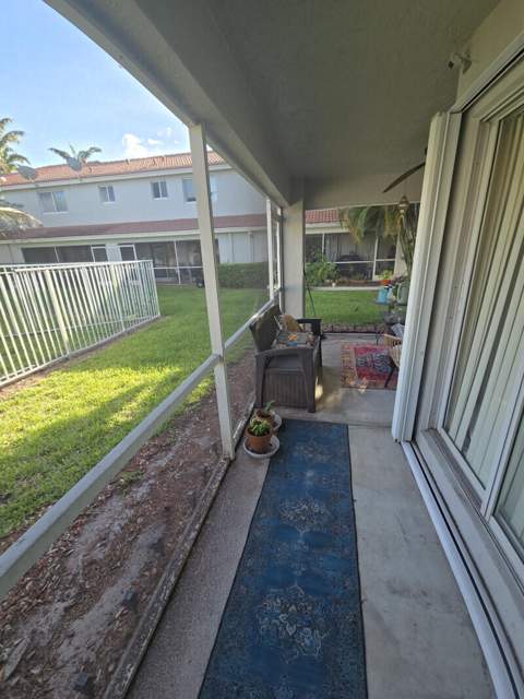 6511 Sandy Bank Terrace, Riviera Beach FL - photo 6 of 12