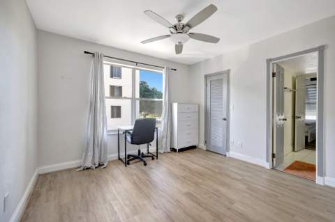 2400 NE 33rd Avenue #211, Fort Lauderdale FL - photo 23 of 40