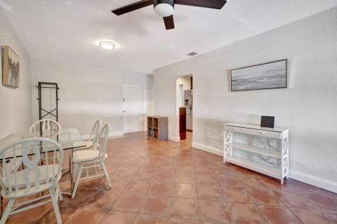 2400 NE 33rd Avenue #211, Fort Lauderdale FL - photo 11 of 40