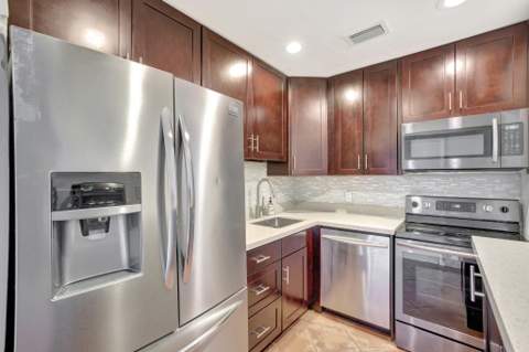 2400 NE 33rd Avenue #211, Fort Lauderdale FL - photo 14 of 40