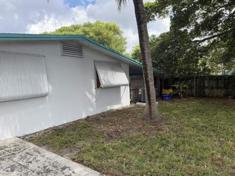 9308 N Military Trail, West Palm Beach FL - photo 9 of 42
