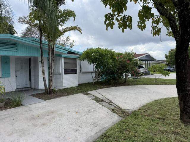 3 bedroom Single Family Residence at 9308 N Military Trail, Palm Beach Square, West Palm Beach — photo 3