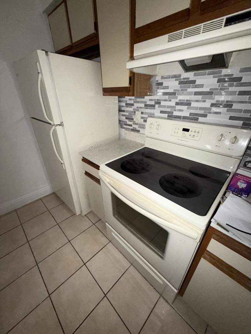 1 bedroom Condominium at 1285 SW 46th Avenue #2709, Royal Poinciana Condo, Pompano Beach — photo 4