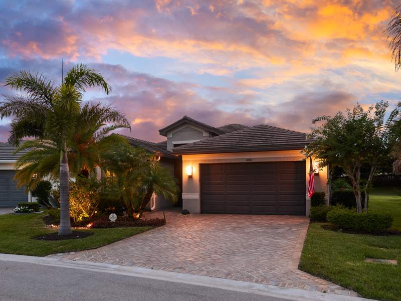3 bedroom Single Family Residence at 10841 SW Sunray Street, Valencia Cay at Riverland, Port St. Lucie — photo 2