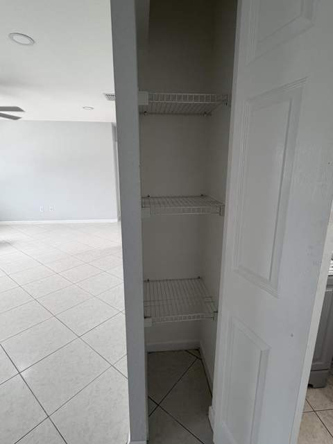 5612 S 36th Street, Greenacres FL - photo 7 of 22