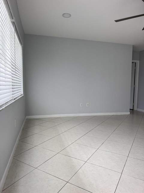 5612 S 36th Street, Greenacres FL - photo 6 of 22