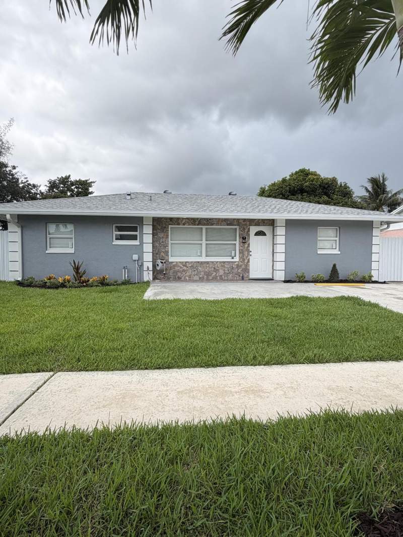 3 bedroom Single Family Residence at 5612 S 36th Street, Lake Worth Hills 2nd Add, Greenacres — photo 2