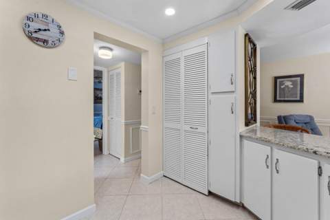 1605 S Us Highway 1 #D302, Jupiter FL - photo 11 of 22