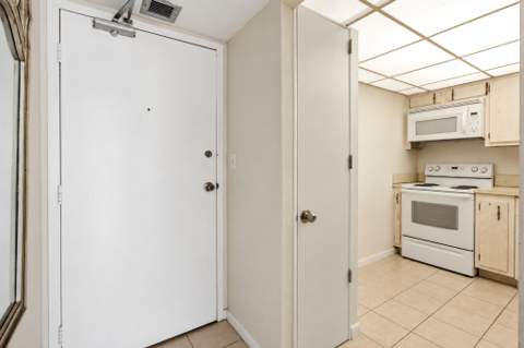 3540 S Ocean Boulevard #808w, South Palm Beach FL - photo 6 of 31