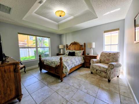 14013 N Cypress Cove Circle, Davie FL - photo 24 of 37