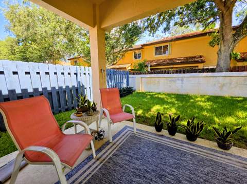 14013 N Cypress Cove Circle, Davie FL - photo 9 of 37