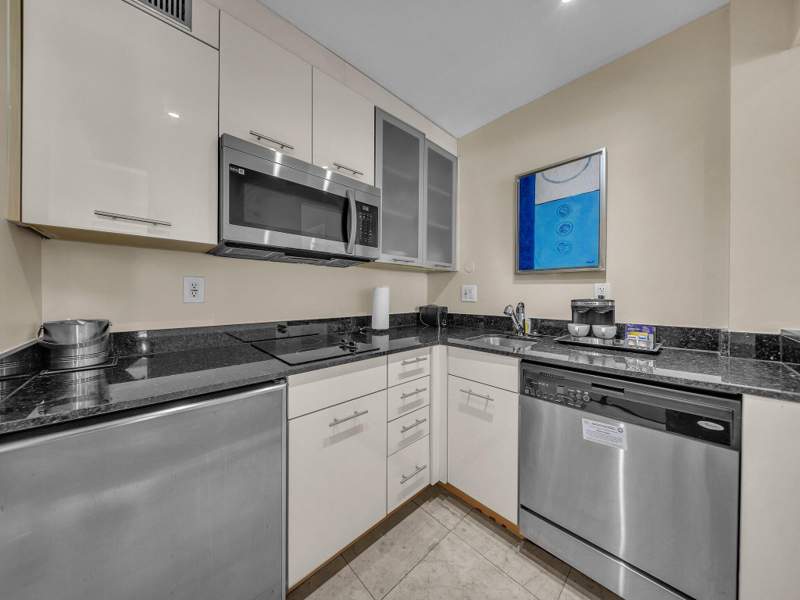 1 bedroom Condominium at 2670 E Sunrise Boulevard #319, Gallery One, Fort Lauderdale — photo 3