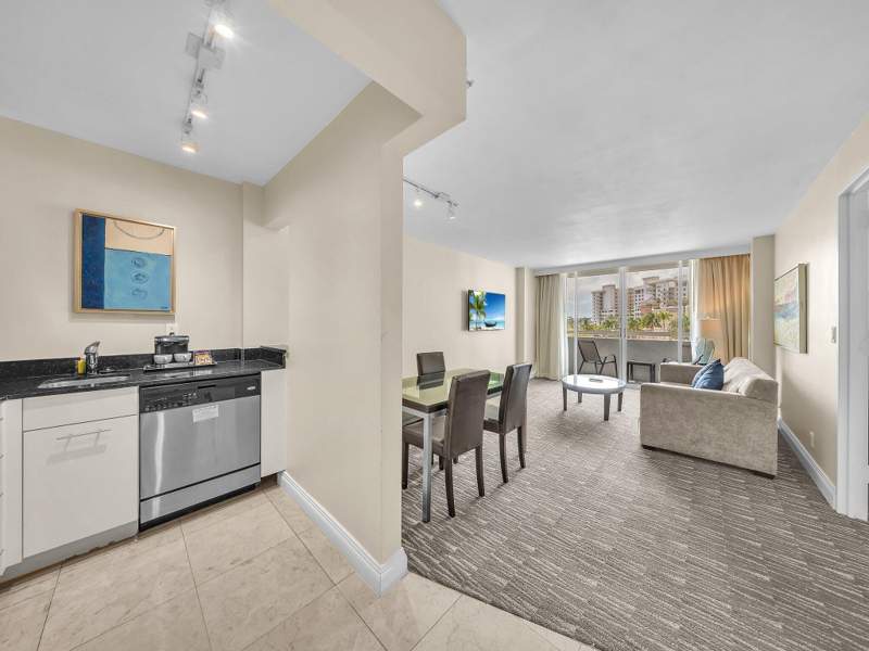 1 bedroom Condominium at 2670 E Sunrise Boulevard #319, Gallery One, Fort Lauderdale — photo 2