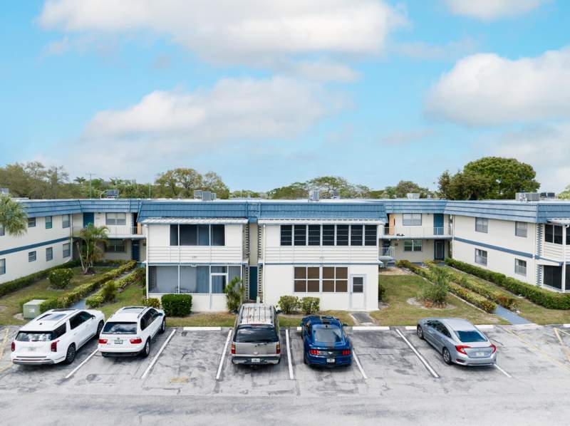 2 bedroom Condominium at 233 Brittany E, Kings Point Brittany A Thru O Condos, Delray Beach — photo 3