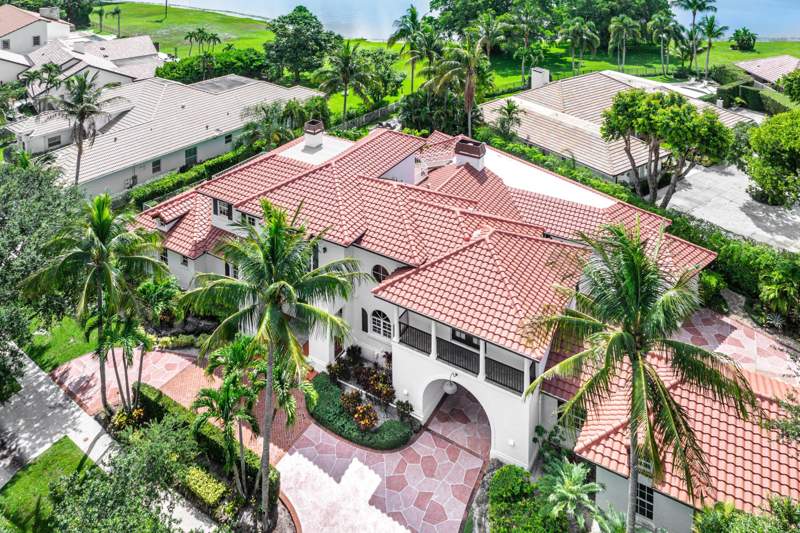 6 bedroom Single Family Residence at 2 Firestone Circle, President Country Club 4, West Palm Beach — photo 2