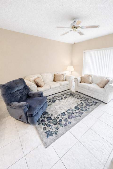 5550 Lakeside Drive #203, Margate FL - photo 7 of 30