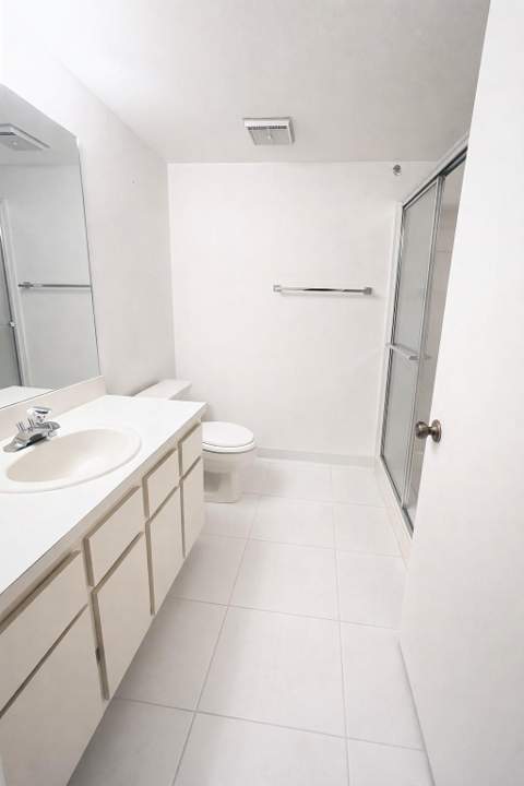 5550 Lakeside Drive #203, Margate FL - photo 9 of 30