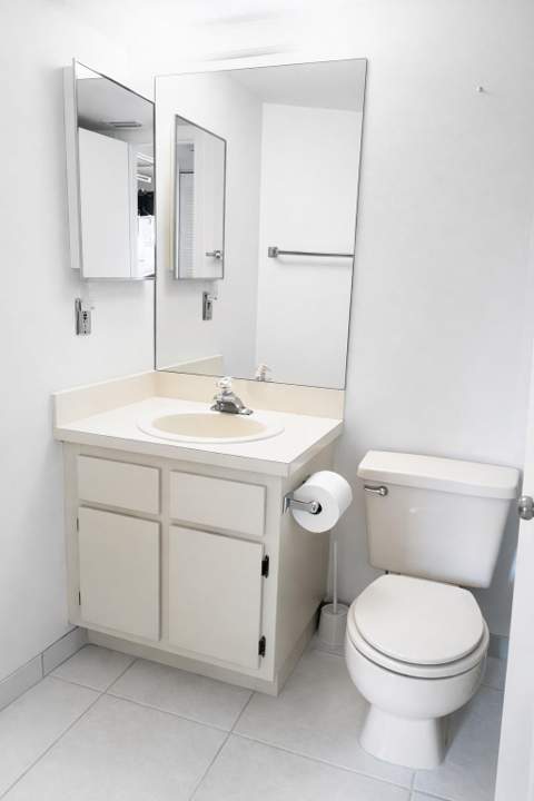 5550 Lakeside Drive #203, Margate FL - photo 12 of 30