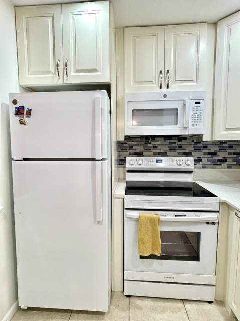 111 Kent G Street #111, West Palm Beach FL - photo 7 of 19